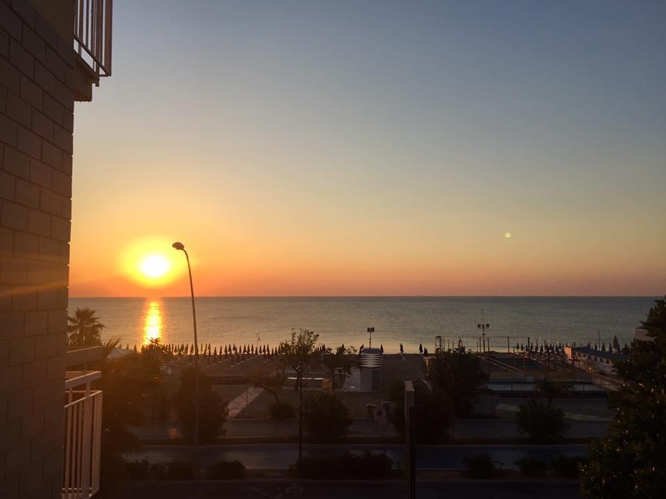 אלבה אדריאטיקה Hotel Boston מראה חיצוני תמונה